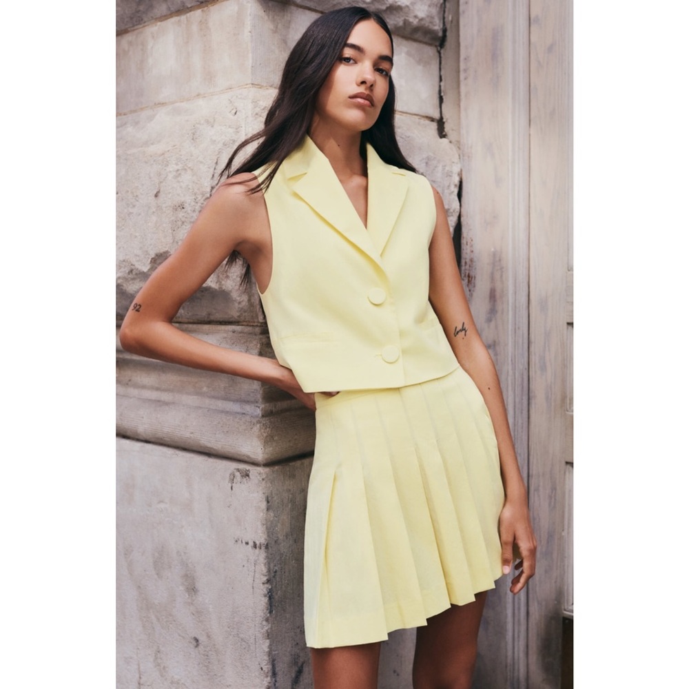 NWT Zara Yellow Vest and Box Pleat Skirt CoOrd Set